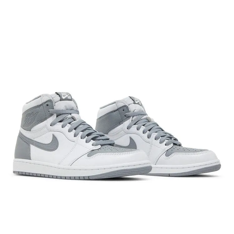Air Jordan 1 Retro High OG 'Stealth'