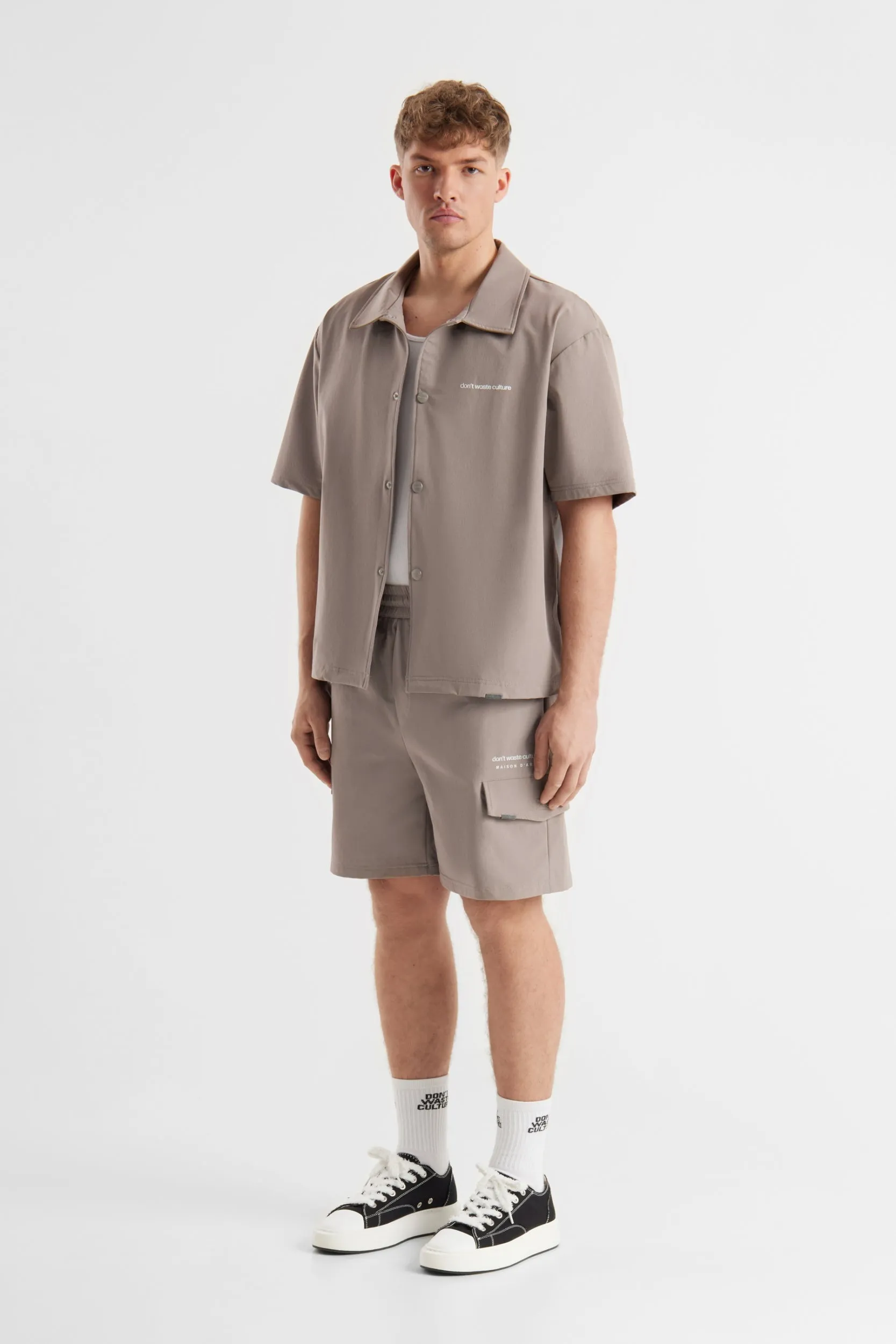 Aisla | Warm Grey