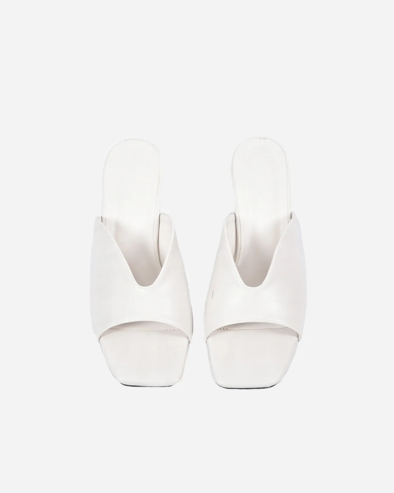 AMARA HEELS IN LIGHT GREY