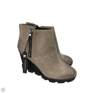 Boots Ankle Heels By Sorel In Grey, Size: 10