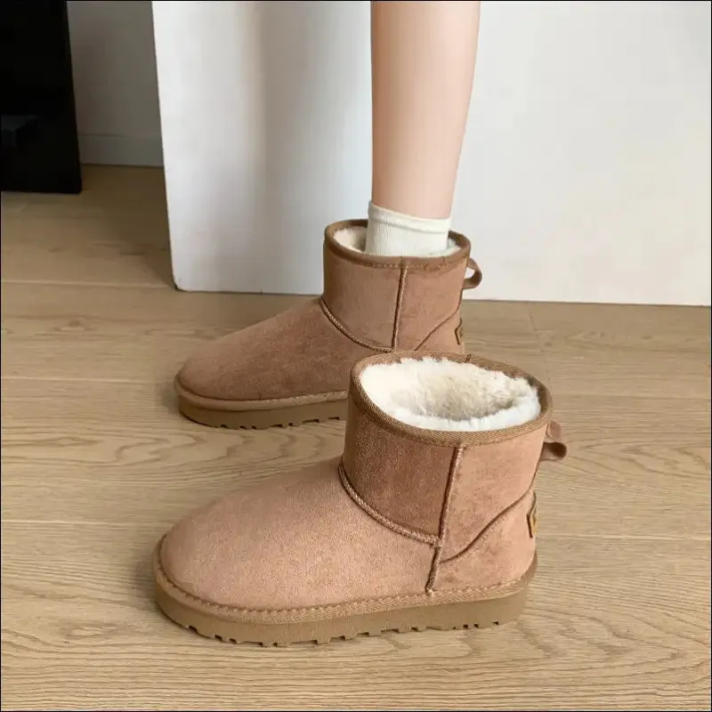 Chic Faux Fur Round Toe Platform Boots