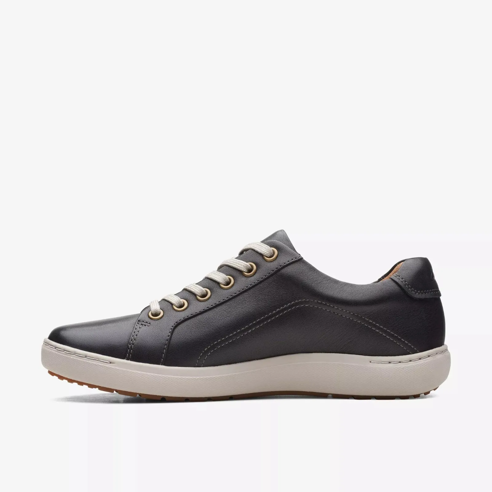 Clarks Women's Nalle Lace Sneaker Black Leather 26159124