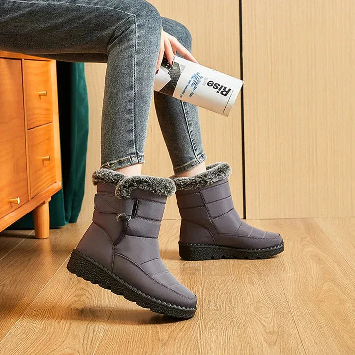 Comfortable and warm women's winter shoes