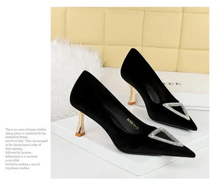 Designer Women Heels Prom Pumps Lady Velvet Pointed Toe 7cm Thin High Heels Pearl Crystal Buckle Shoes