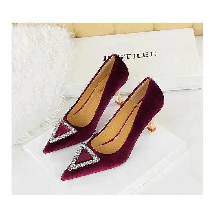 Designer Women Heels Prom Pumps Lady Velvet Pointed Toe 7cm Thin High Heels Pearl Crystal Buckle Shoes