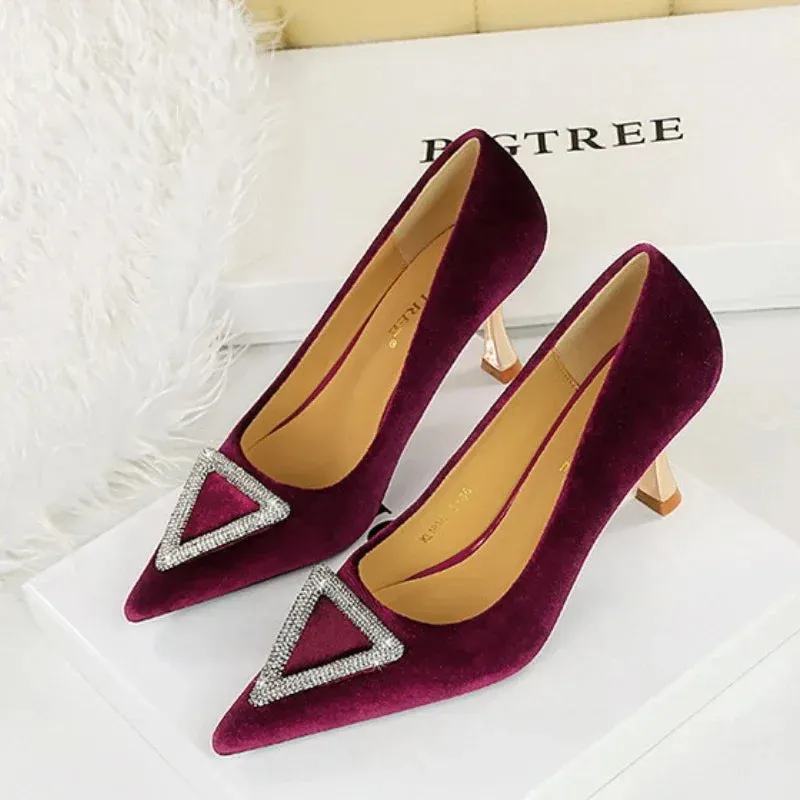 Designer Women Heels Prom Pumps Lady Velvet Pointed Toe 7cm Thin High Heels Pearl Crystal Buckle Shoes