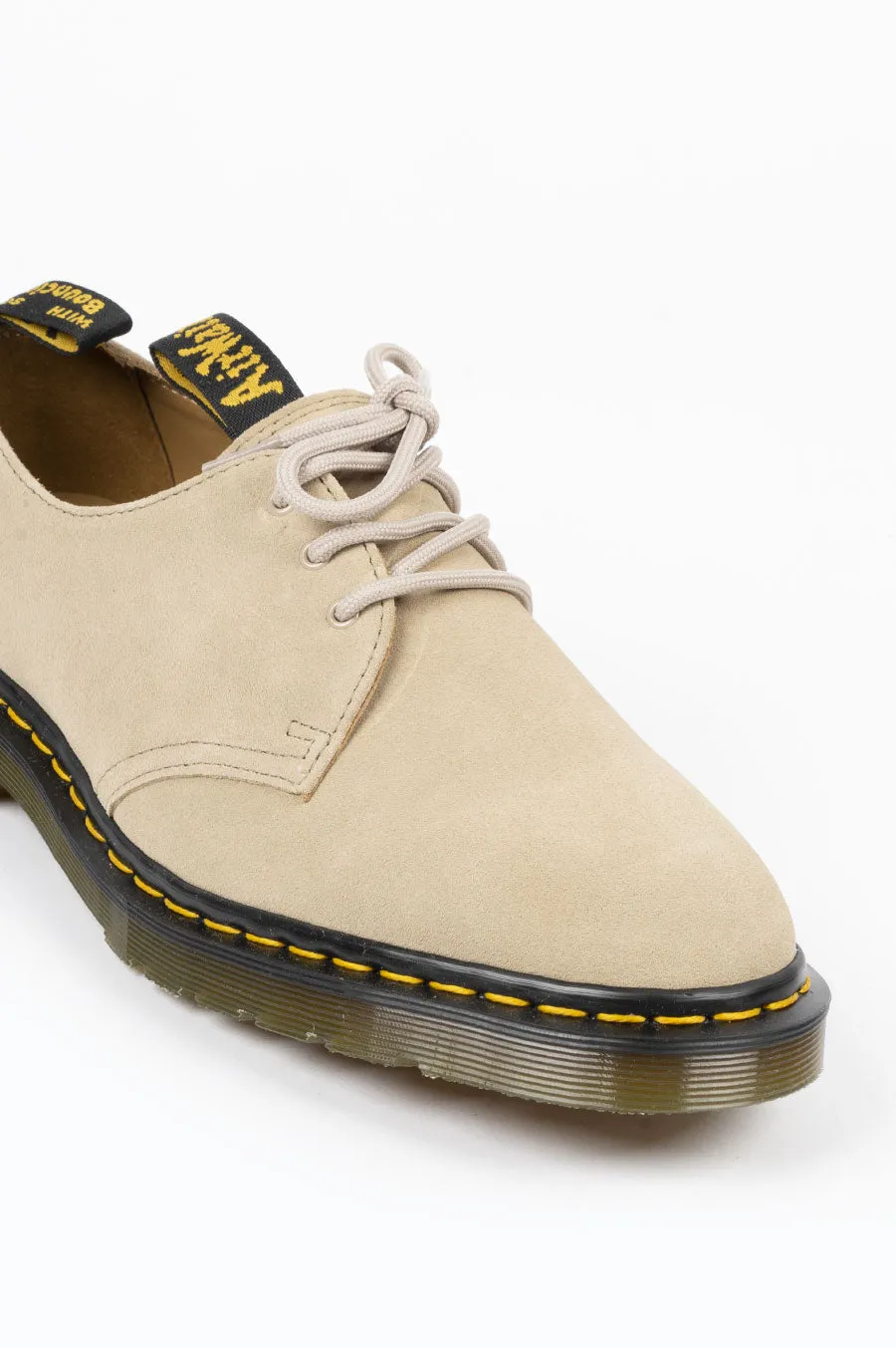 DR MARTENS x ENGINEERED GARMENTS 1461 MILKSHAKE SUEDE