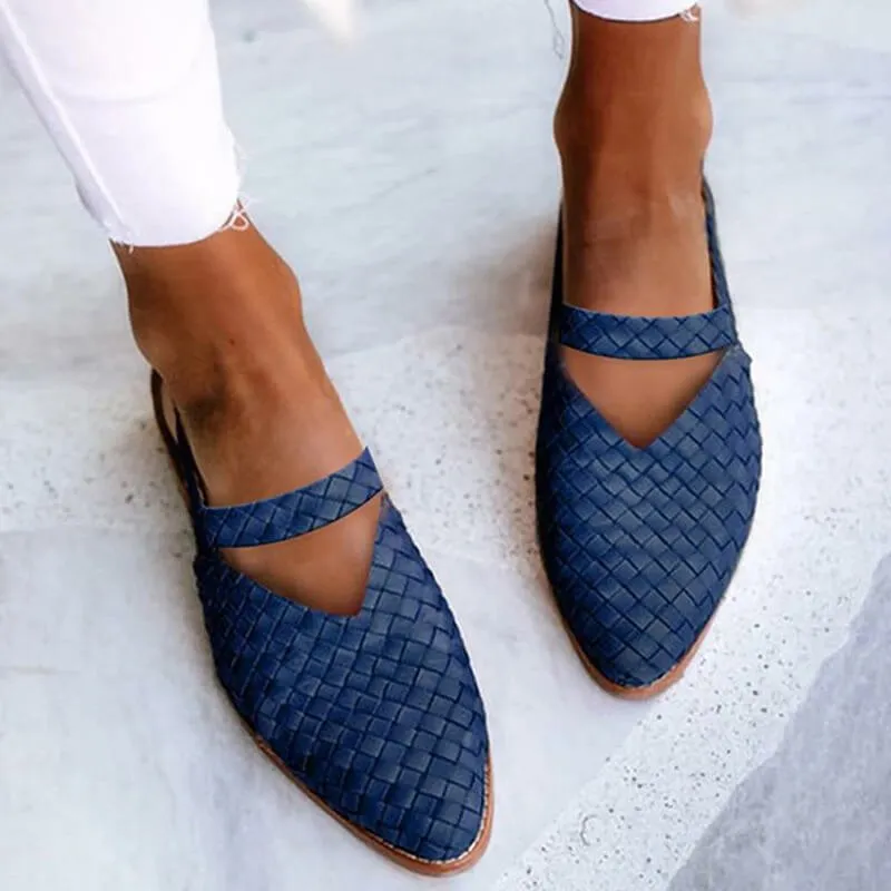Flat Sandals – Woven Leather Look – Casual Spring Style