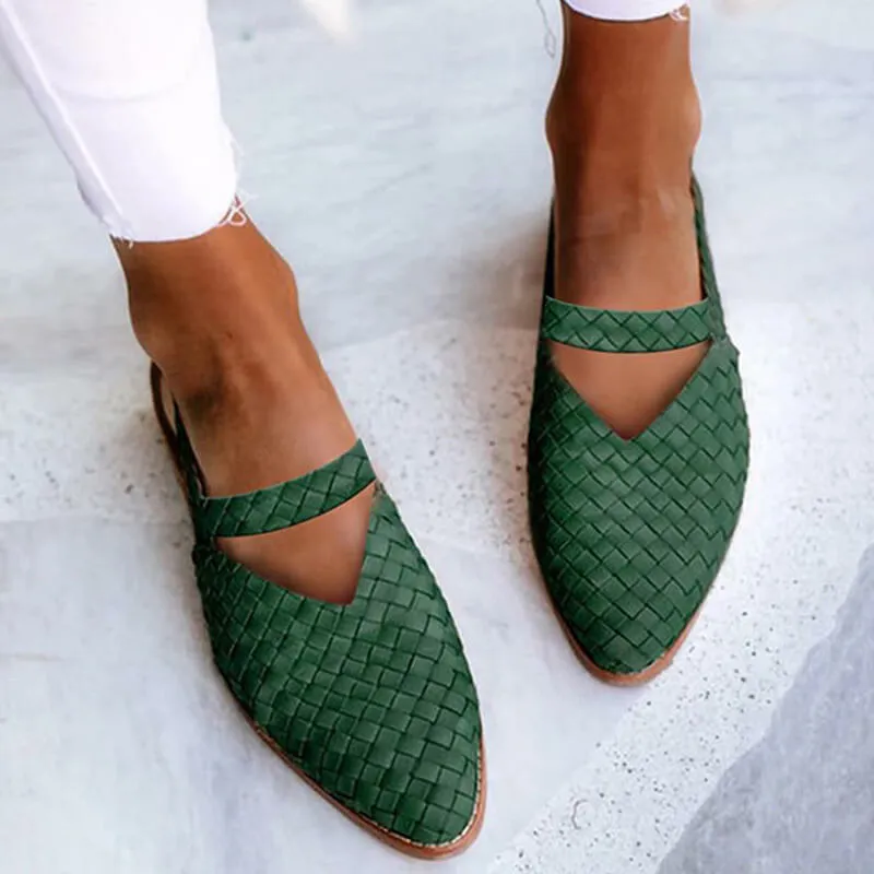 Flat Sandals – Woven Leather Look – Casual Spring Style