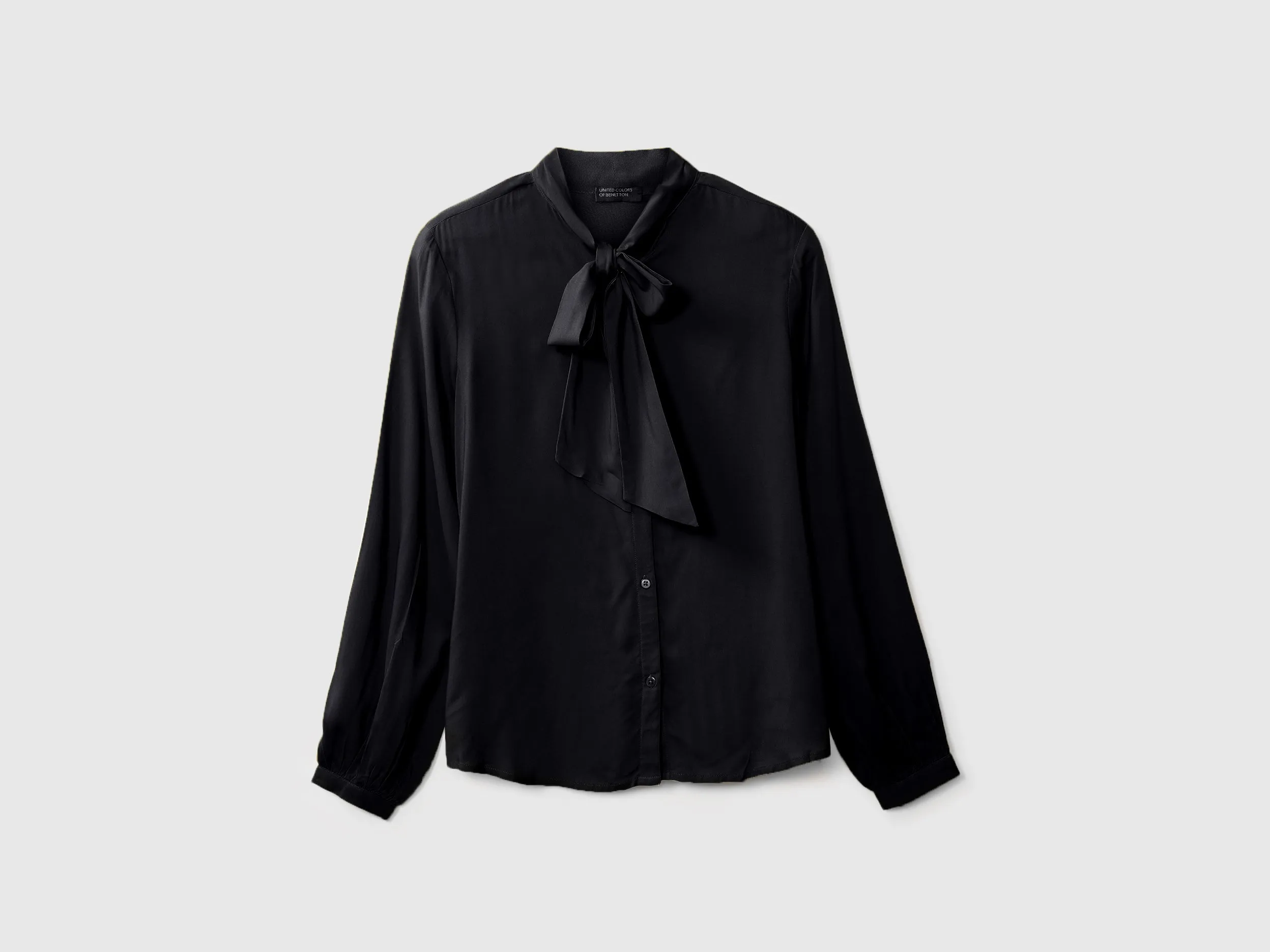 Ladies Long Sleeve Solid Top