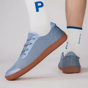Lightweight sneakers for walking