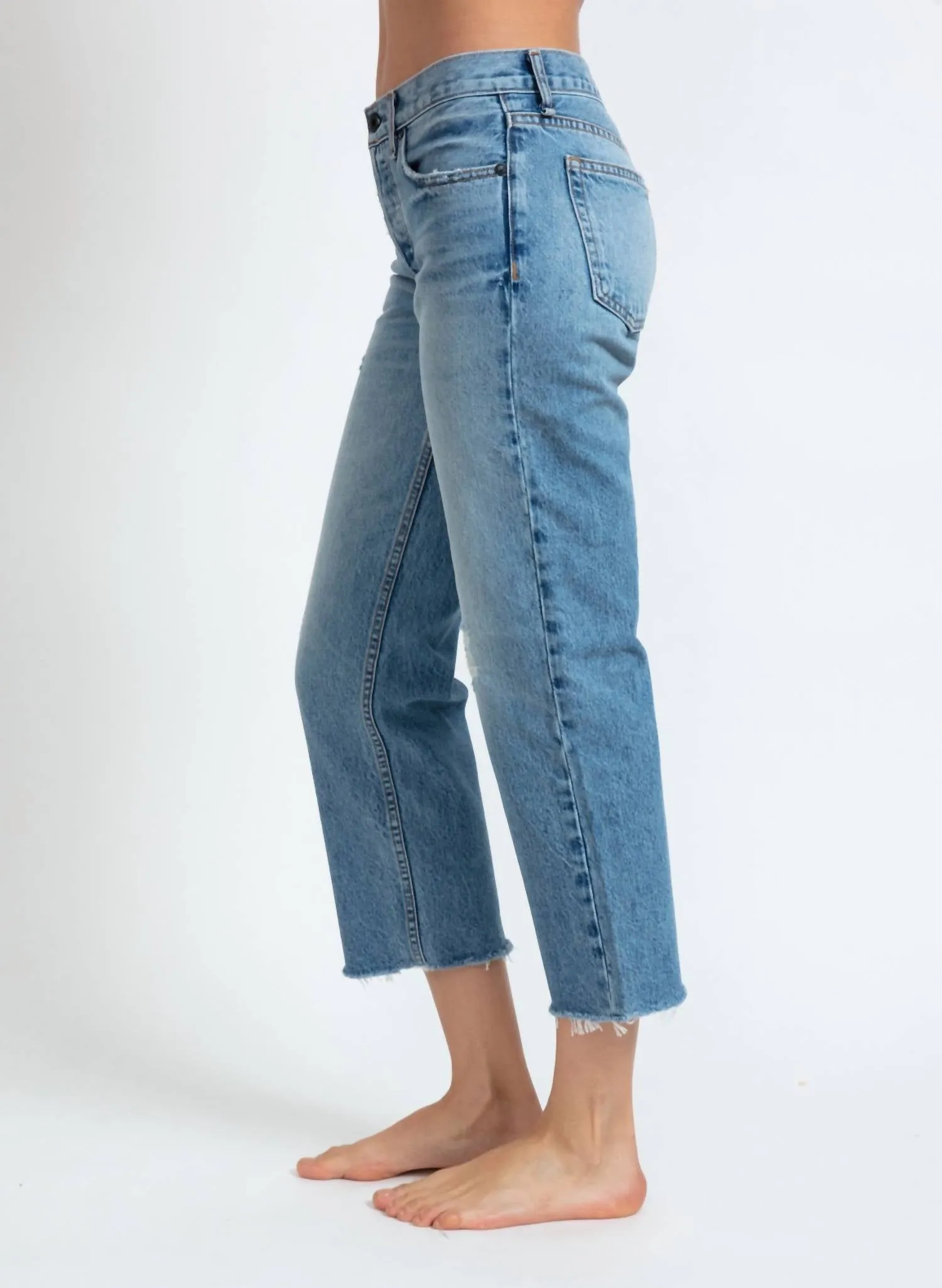 Low Rise Straight Leg Jeans In Clean Berkley