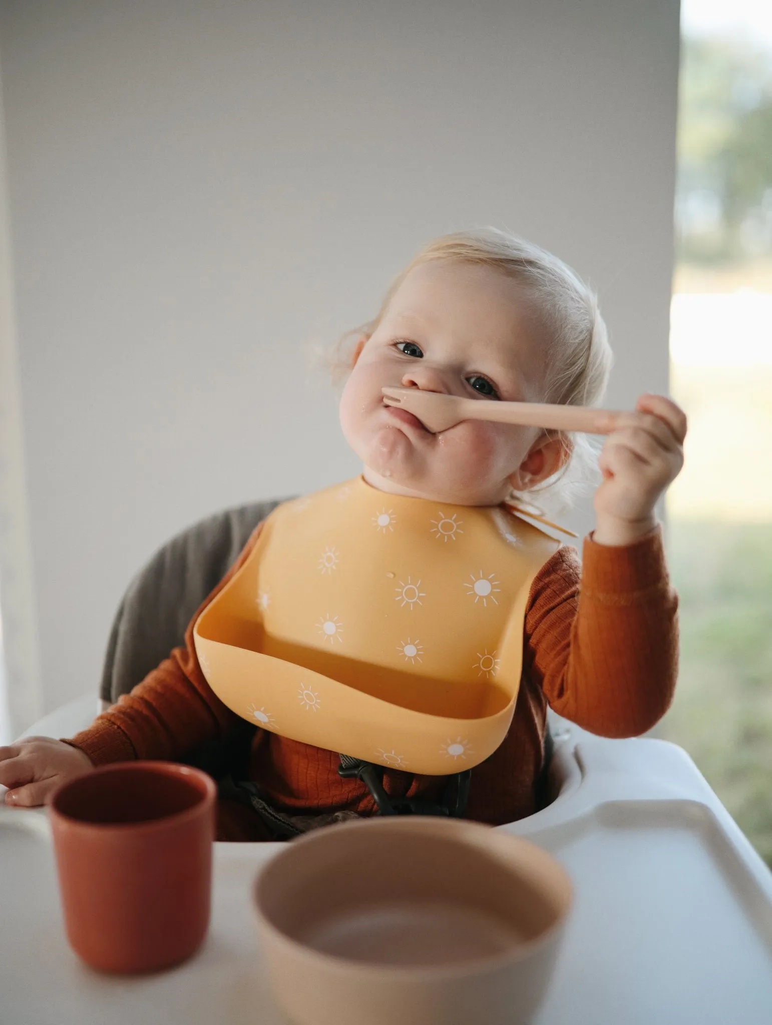Mushie Bib (Cherries)