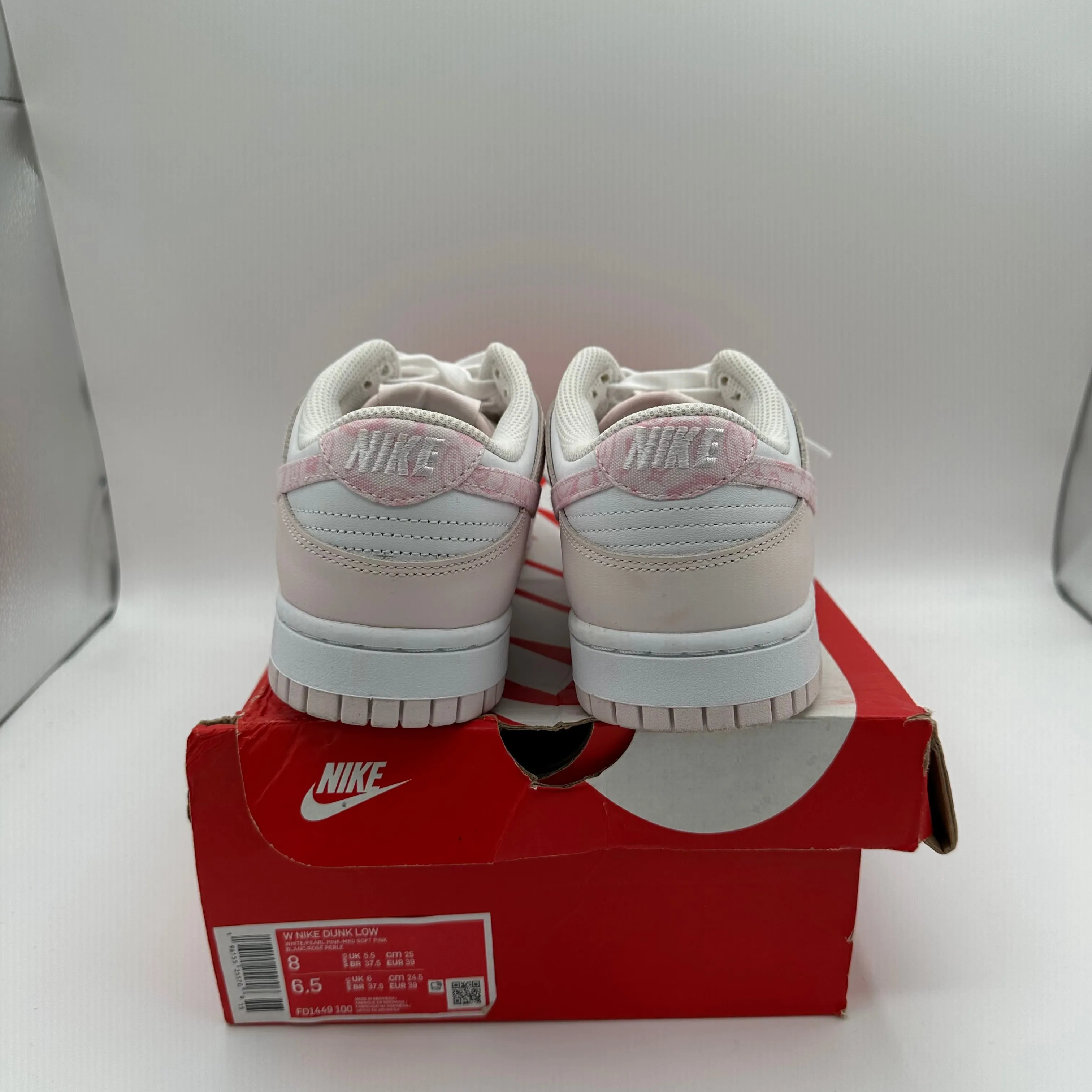 Nike Dunk Low Pink Paisley (Women’s) *pre-owned* (SIZE 8W)