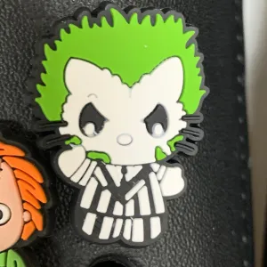 SHOE CHARMS - BEETLEJUICE KITTY
