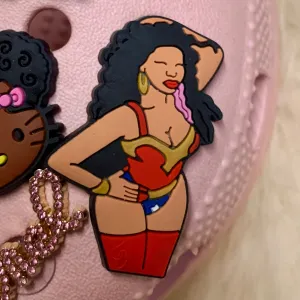 SHOE CHARMS - WONDER WOMAN NICKI
