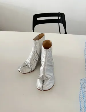 Silver Split-Toe Chelsea Boots