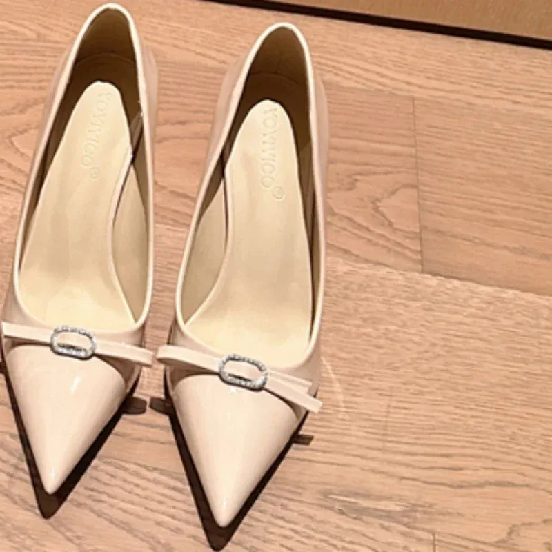 Spring and Autumn New Black Fine Heel Pointed Bow Water Diamond Style French High Heels