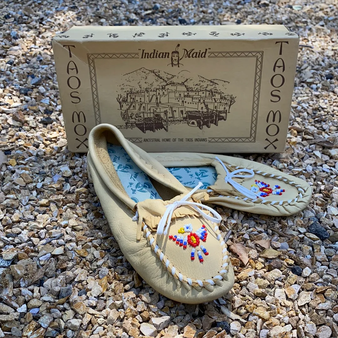 Vintage Taos Mox Deer Skin Moccasins
