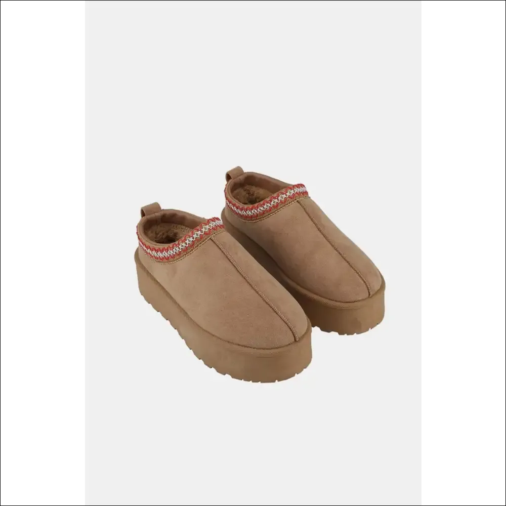 Weeboo Platform Embroidered Trim Slip-On Boots