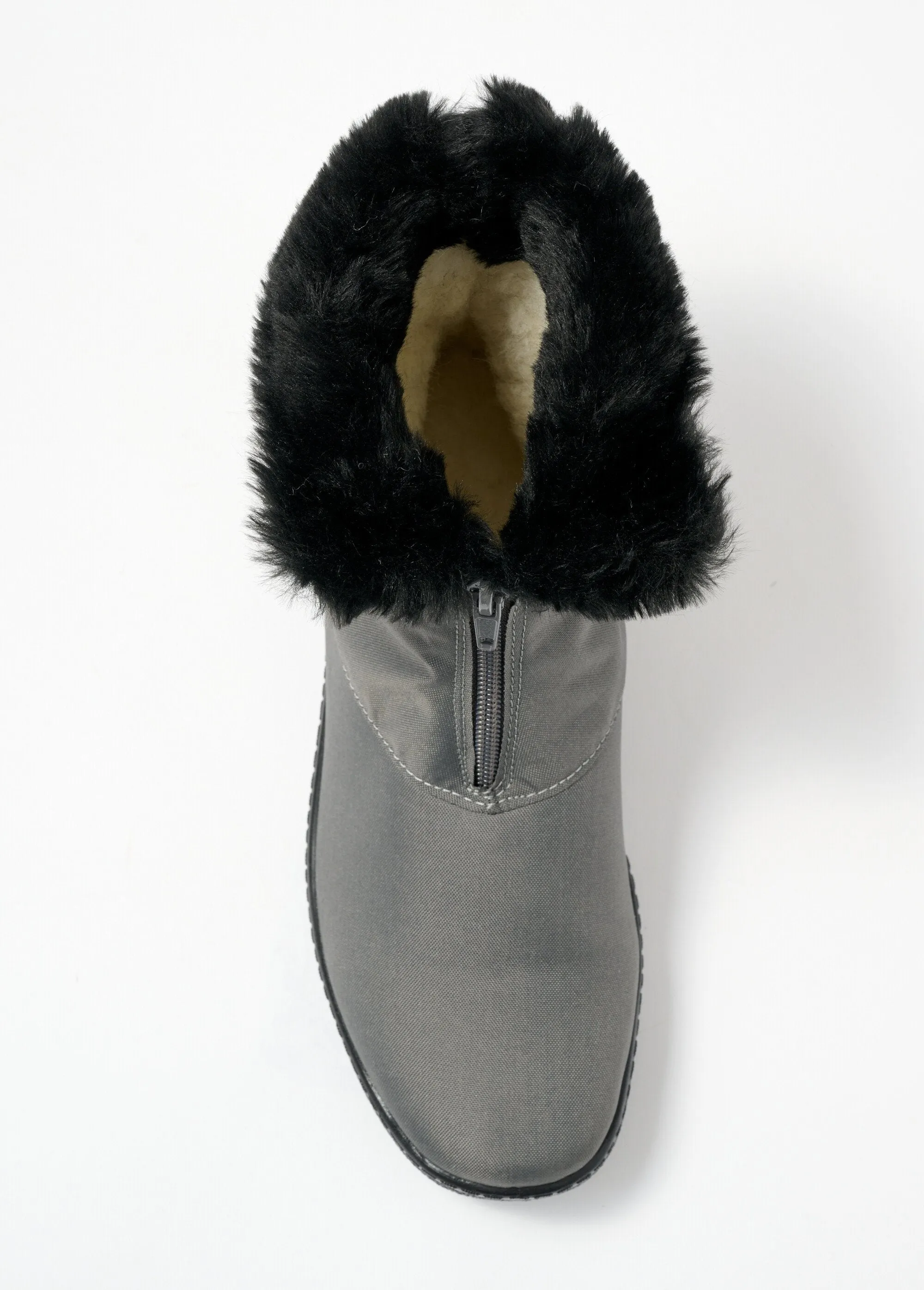 Wide width waterproof zipped boots